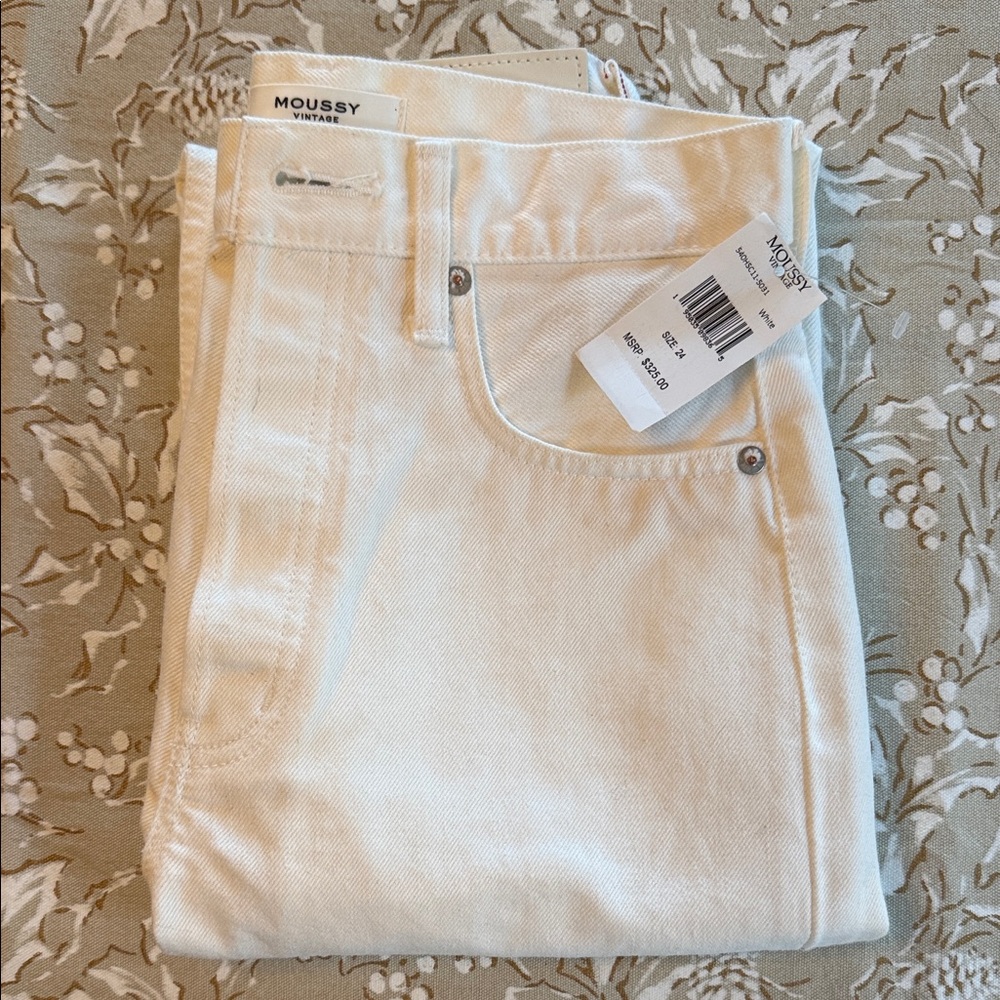 Brand New Women’s Moussy Vintage White Jeans